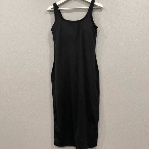 VUORI DRESS - Picture 1 of 2